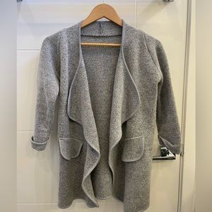 Womens Grey cardigan/jacket